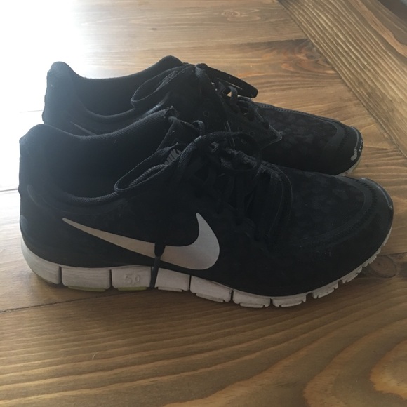 nike free black leopard